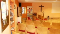 Sofort verfügbar! Kirchengebäude mit freier Wohnung und 2 Stellplätzen! - Bild