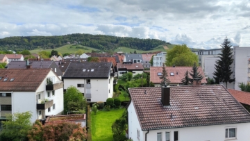 Gut vermietbare 3-Zimmer-Wohnung mit herrlichem Balkon über den Dächern von Fellbach!, 70734 Fellbach, Wohnanlagen