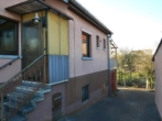 Einfamilienhaus mit großem Garten, 2 Garagen, Carport - sofort frei! - Bild